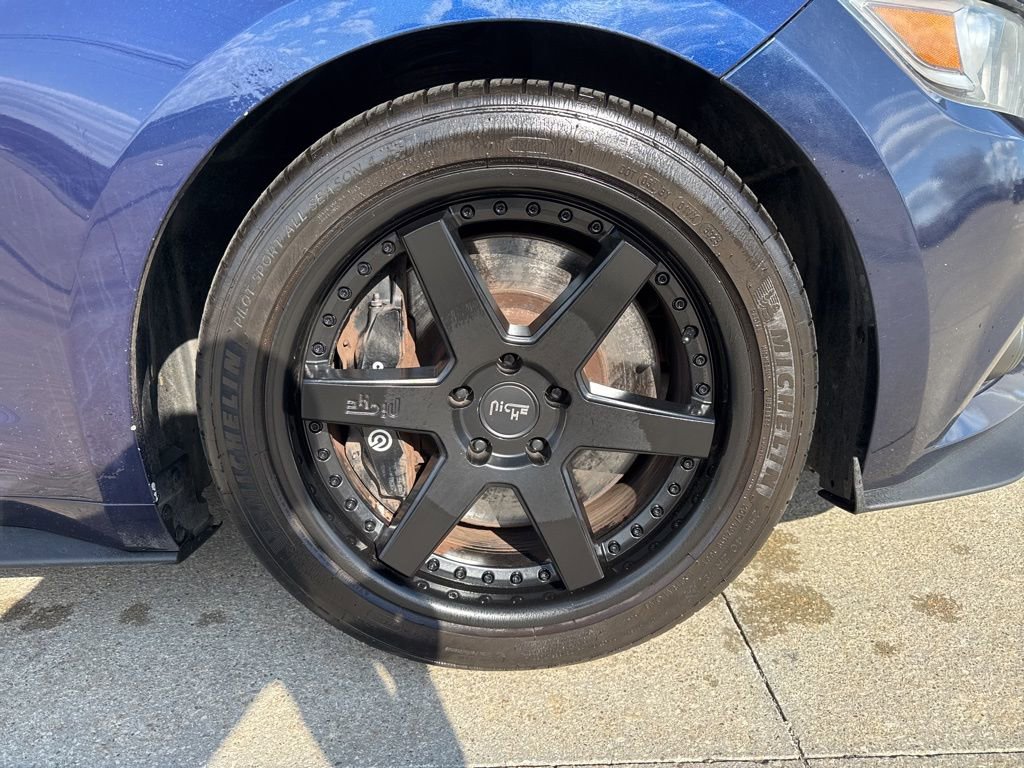 Used 2015 Ford Mustang 50 Years RWD image 49