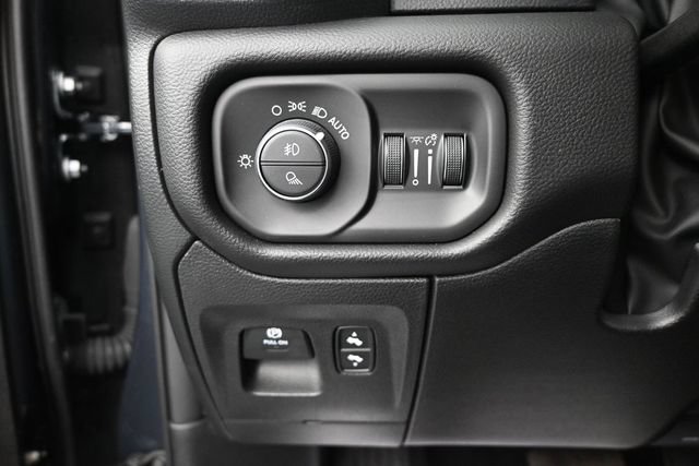 Used 2026 RAM 1500 Laramie w/ Laramie Preferred Package AWD/4WD image 38