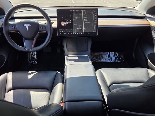 Used 2021 Tesla Model 3 Standard Range Plus image 12