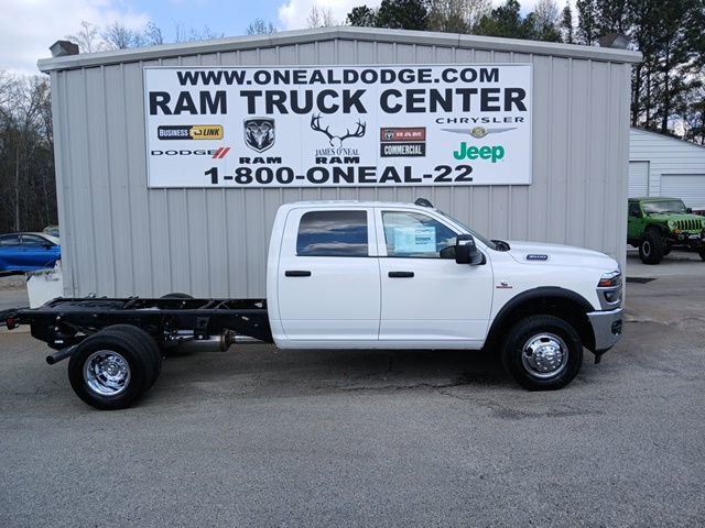 New 2026 RAM 3500 Tradesman image 2