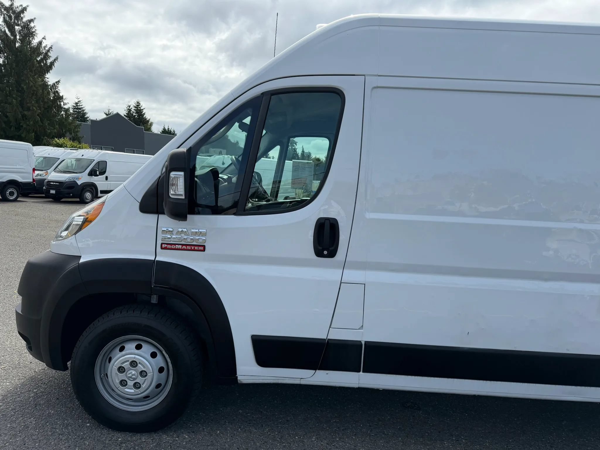 Used 2021 RAM ProMaster 2500 FWD image 10