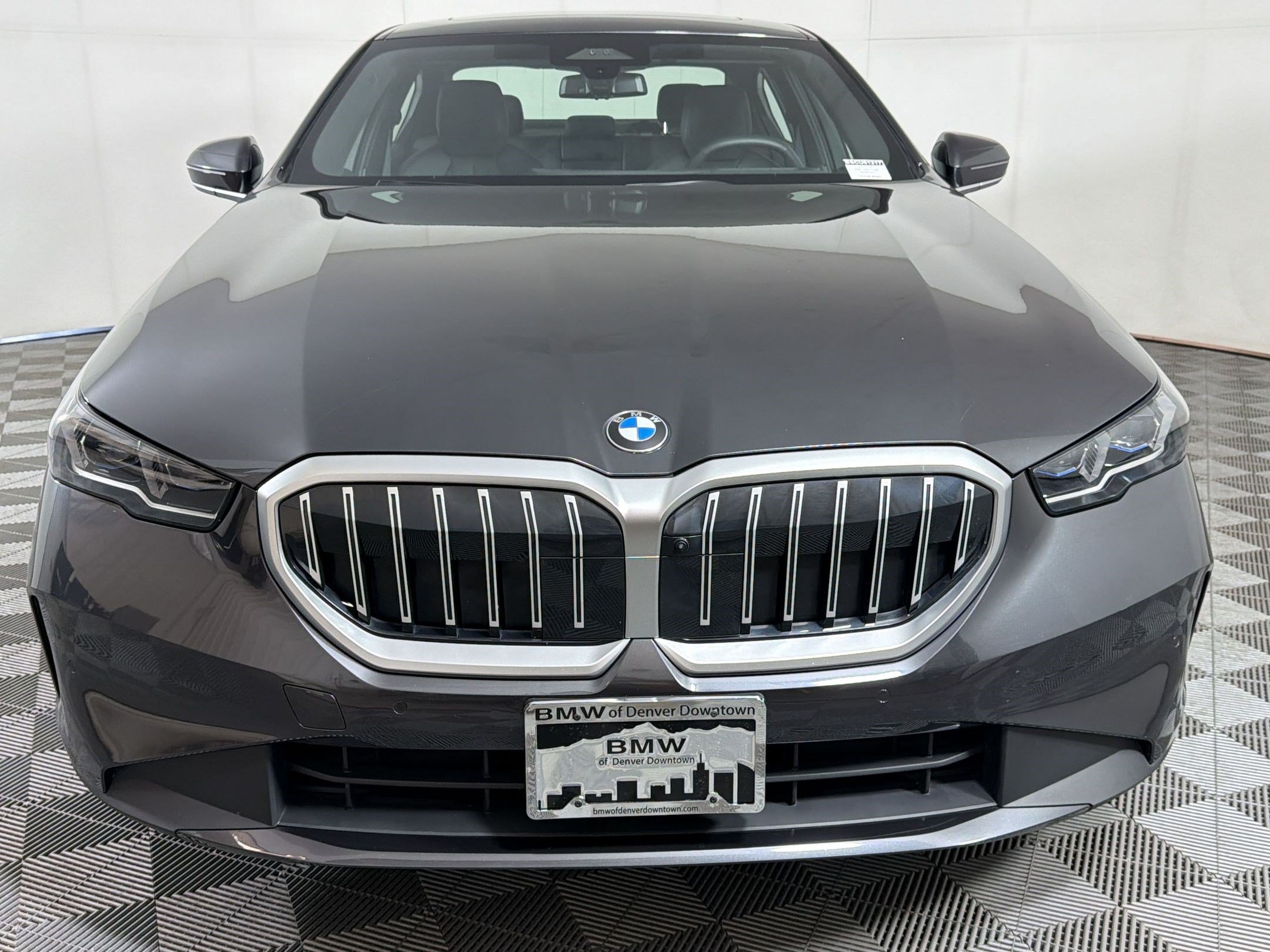 Certified 2025 BMW 530i xDrive w/ Premium Package AWD/4WD image 6