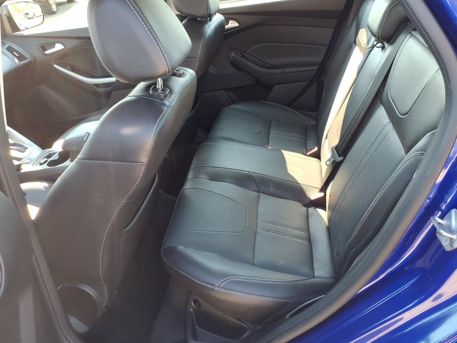 Used 2014 Ford Focus SE w/ Equipment Group 201A FWD image 13