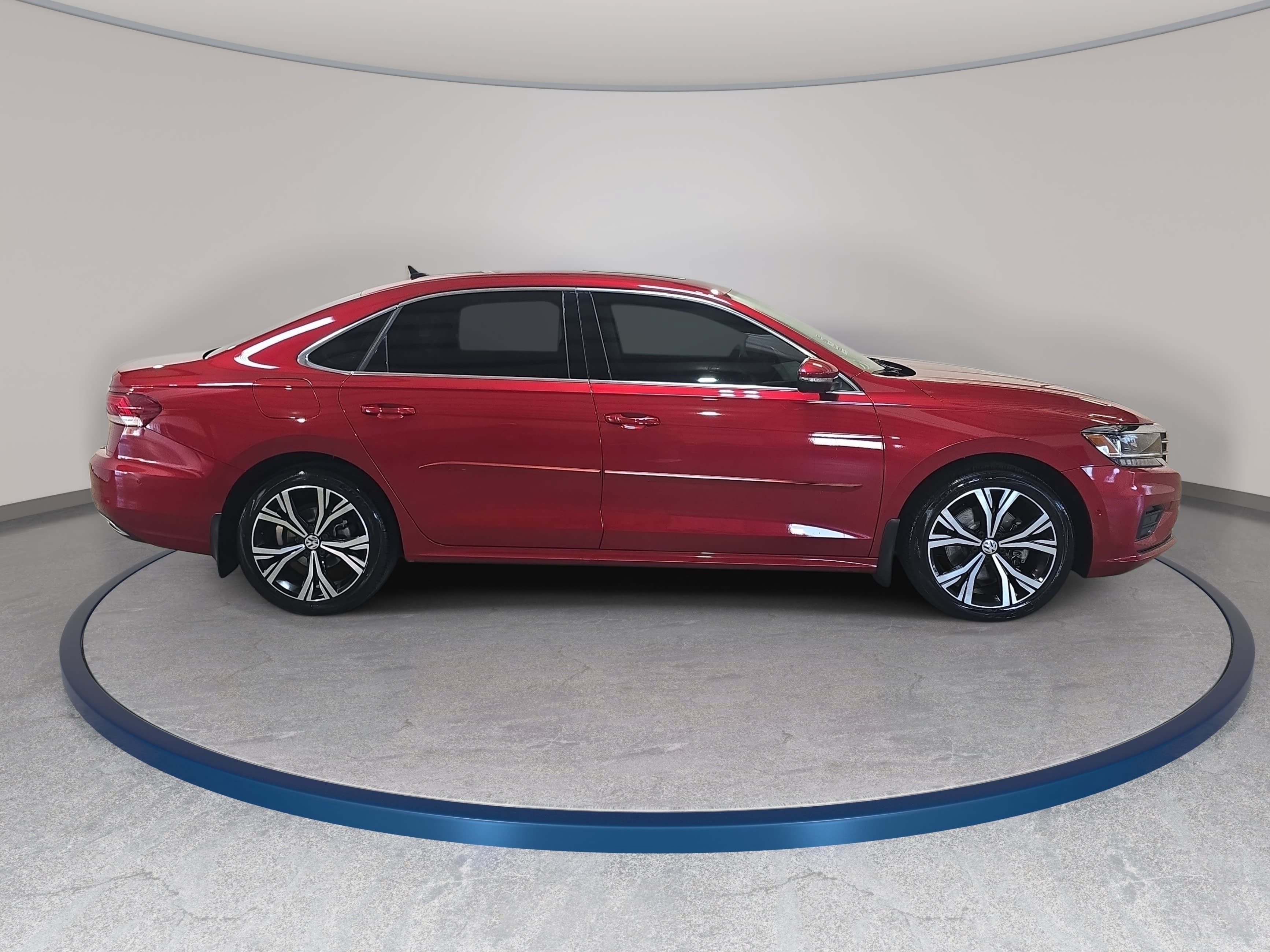 Used 2020 Volkswagen Passat 2.0T SEL FWD image 5