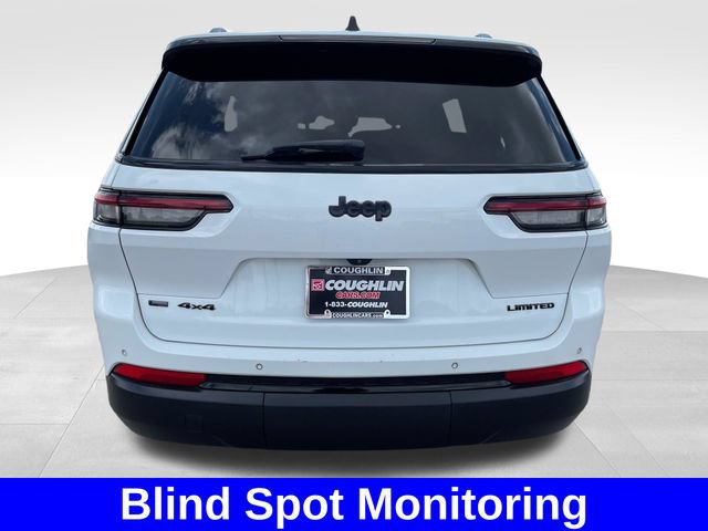 Used 2023 Jeep Grand Cherokee L Limited w/ Black Appearance Package AWD/4WD image 4