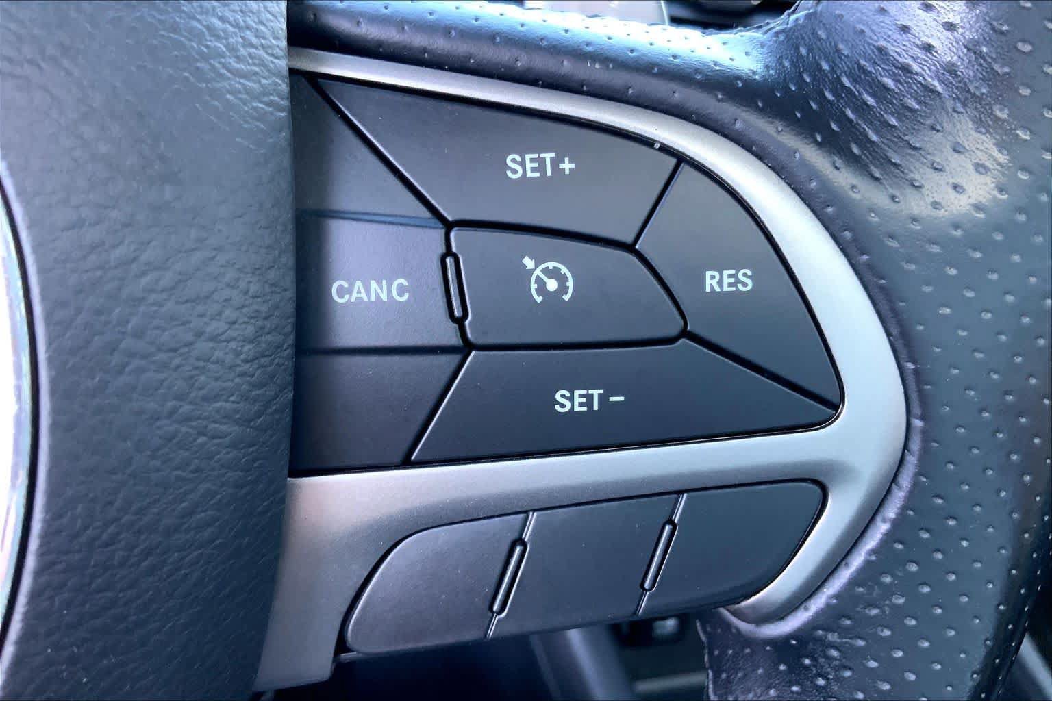Used 2020 Dodge Durango GT w/ Blacktop Package AWD/4WD image 22