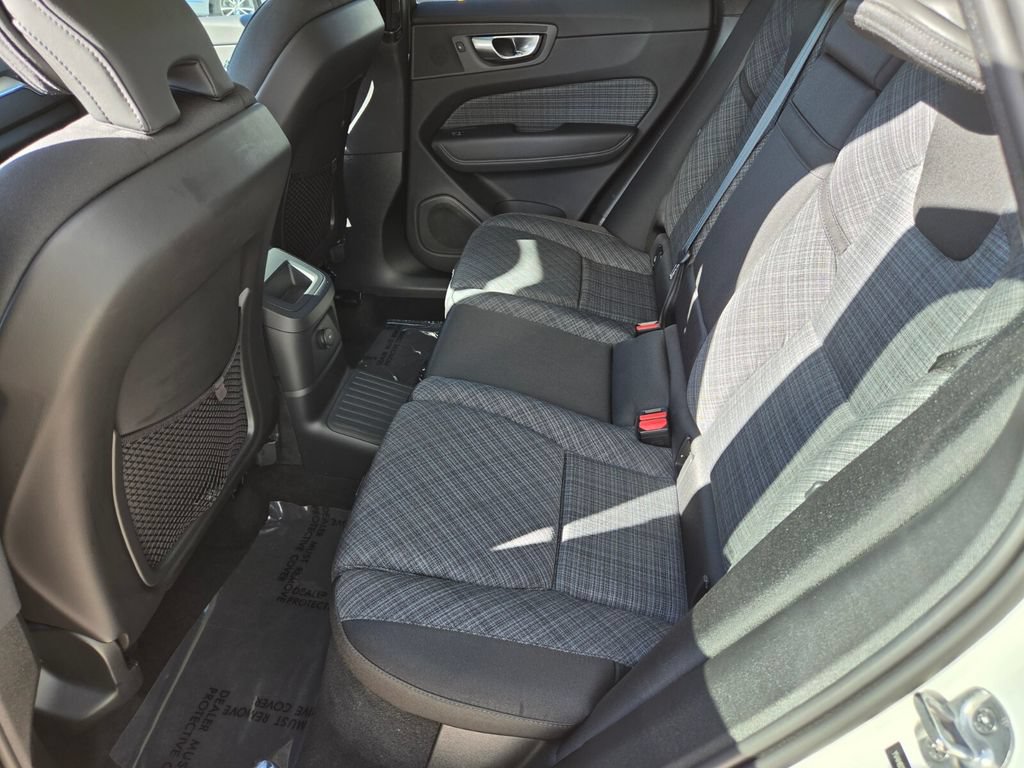 Certified 2024 Volvo XC60 T8 Core AWD/4WD image 16