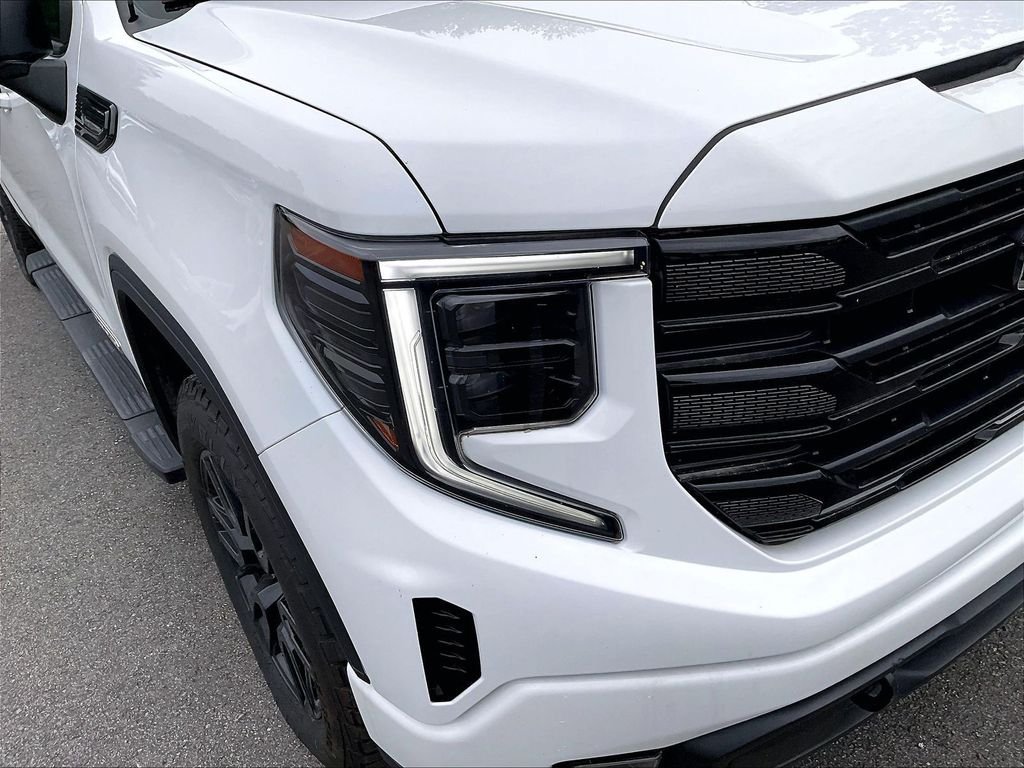 Used 2023 GMC Sierra 1500 Elevation AWD/4WD image 32