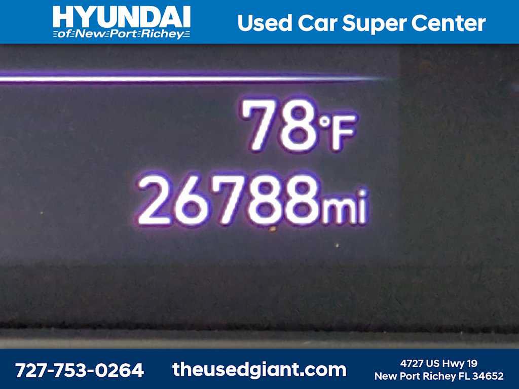 Certified 2023 Hyundai Venue SEL FWD image 28