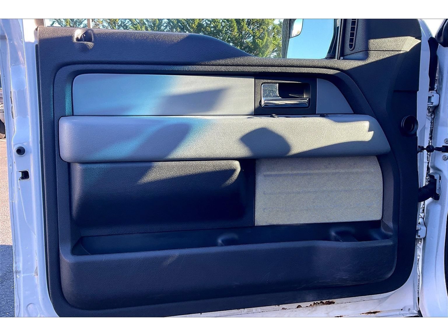 Used 2013 Ford F150 XLT w/ Luxury Equipment Group AWD/4WD image 22