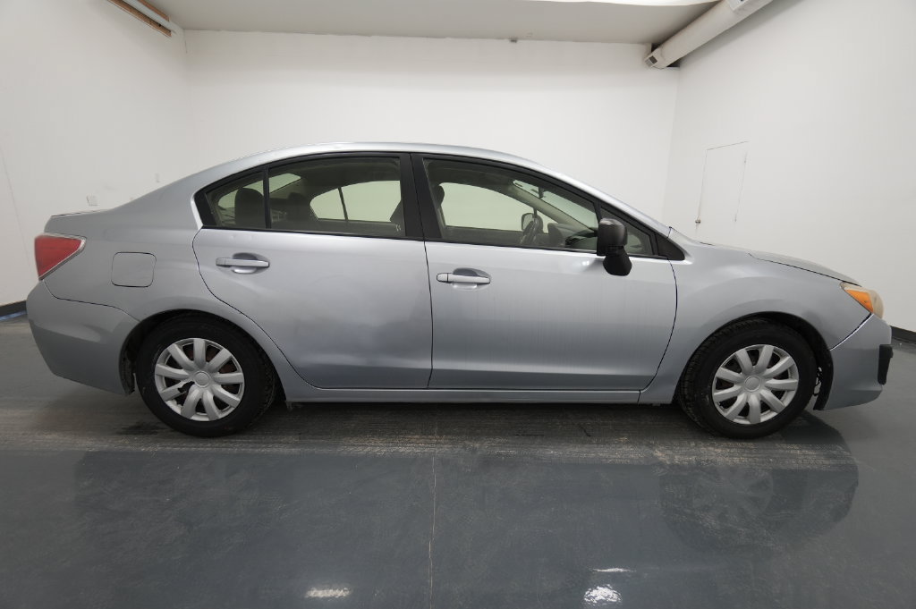 Used 2013 Subaru Impreza 2.0i AWD/4WD image 9