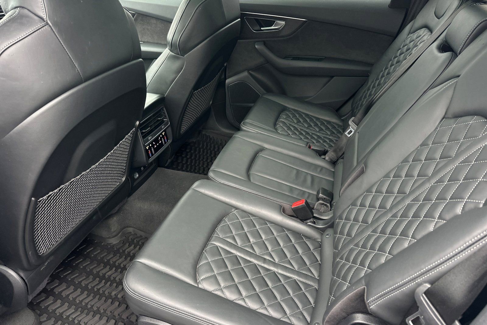 Used 2021 Audi SQ7 Premium Plus w/ Driver Assistance Package image 12