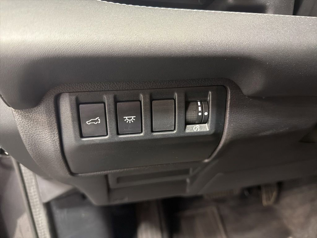 Used 2024 Subaru Ascent Limited w/ Technology Package AWD/4WD image 10