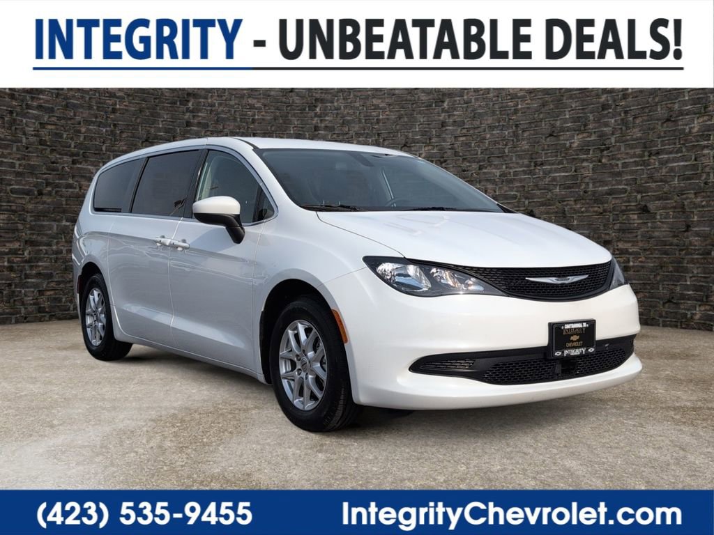 Used 2022 Chrysler Voyager LX