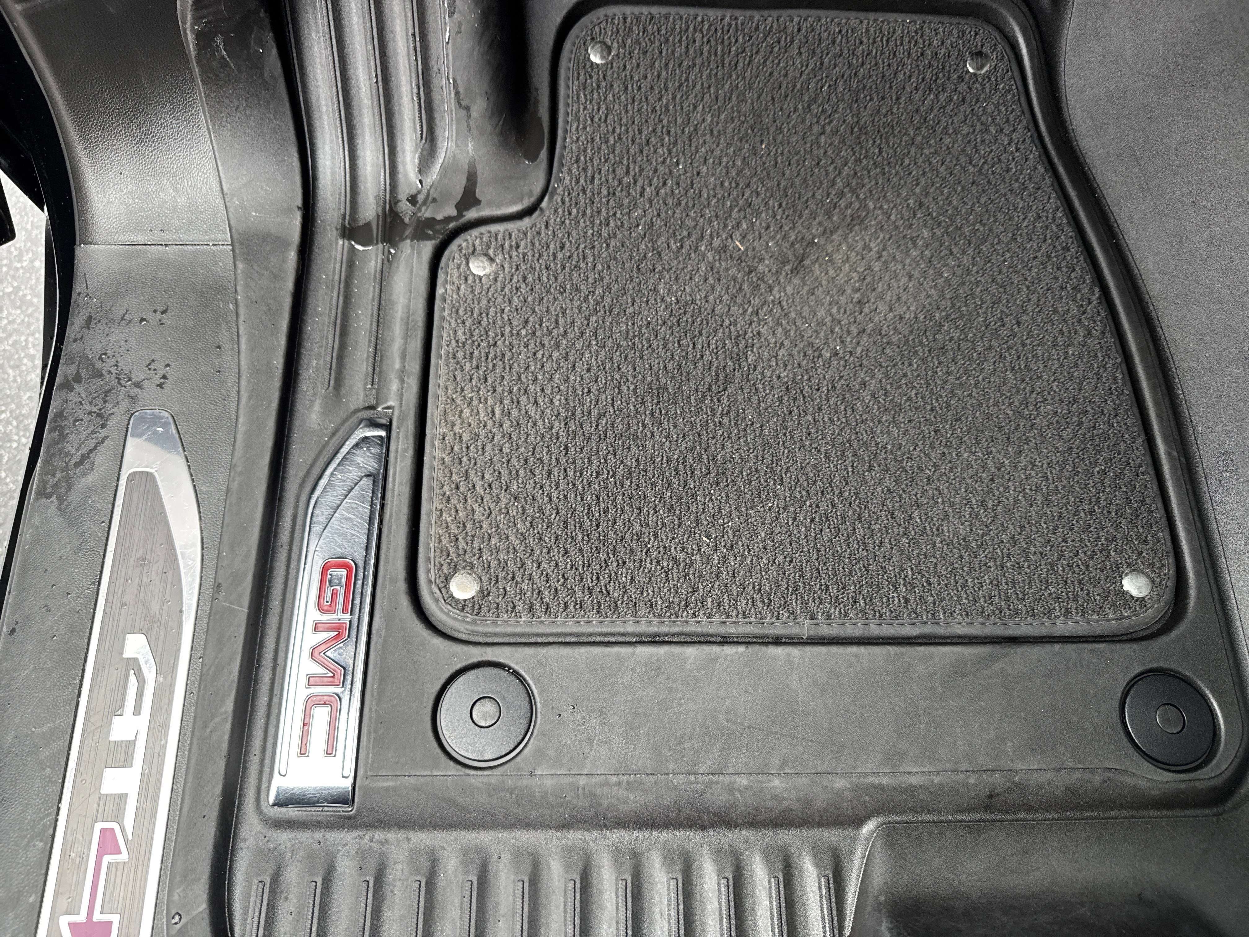 Used 2024 GMC Sierra 2500 AT4X image 17