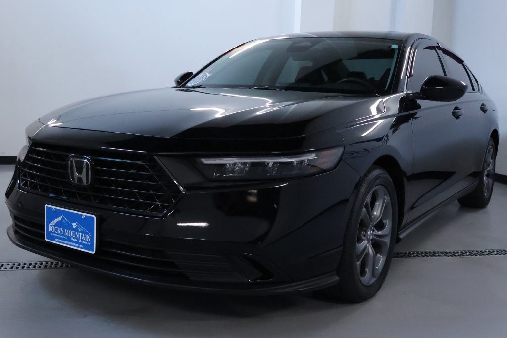 Used 2024 Honda Accord EX image 3
