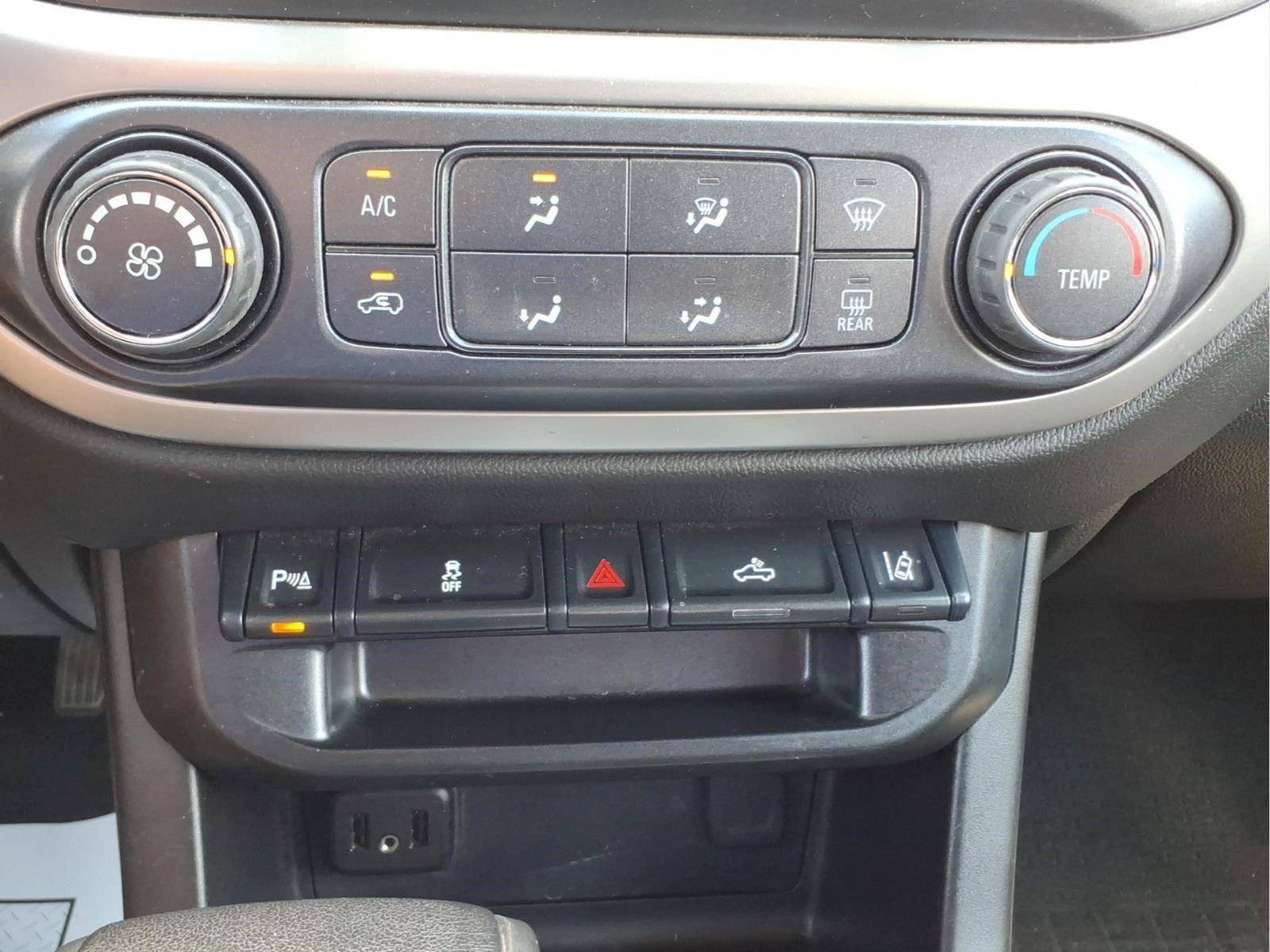 Used 2021 Chevrolet Colorado LT w/ Safety Package RWD image 25