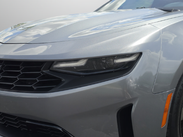 Used 2021 Chevrolet Camaro LT w/ Technology Package RWD image 18
