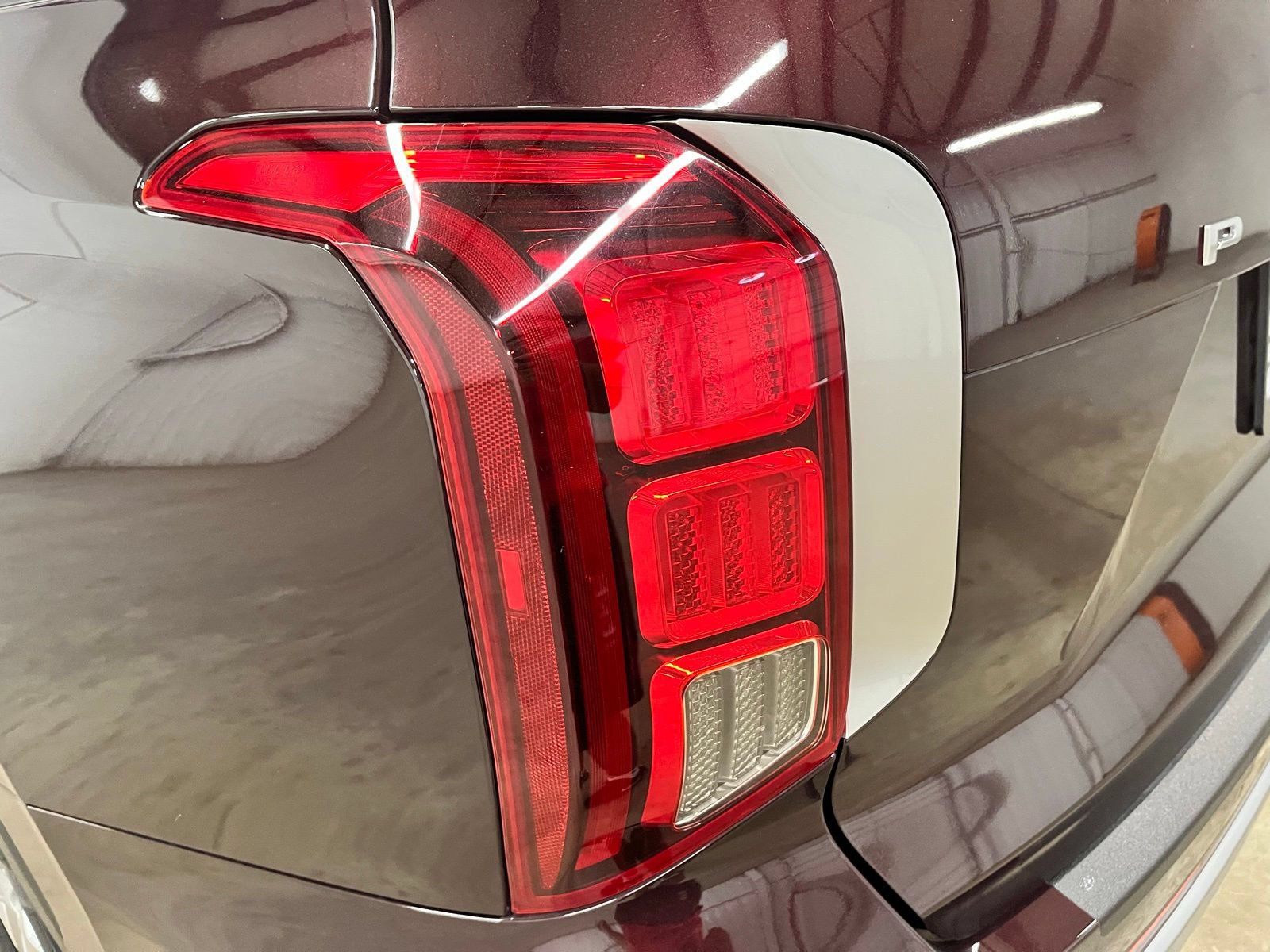 Certified 2023 Hyundai Palisade SEL w/ Cargo Package FWD image 7