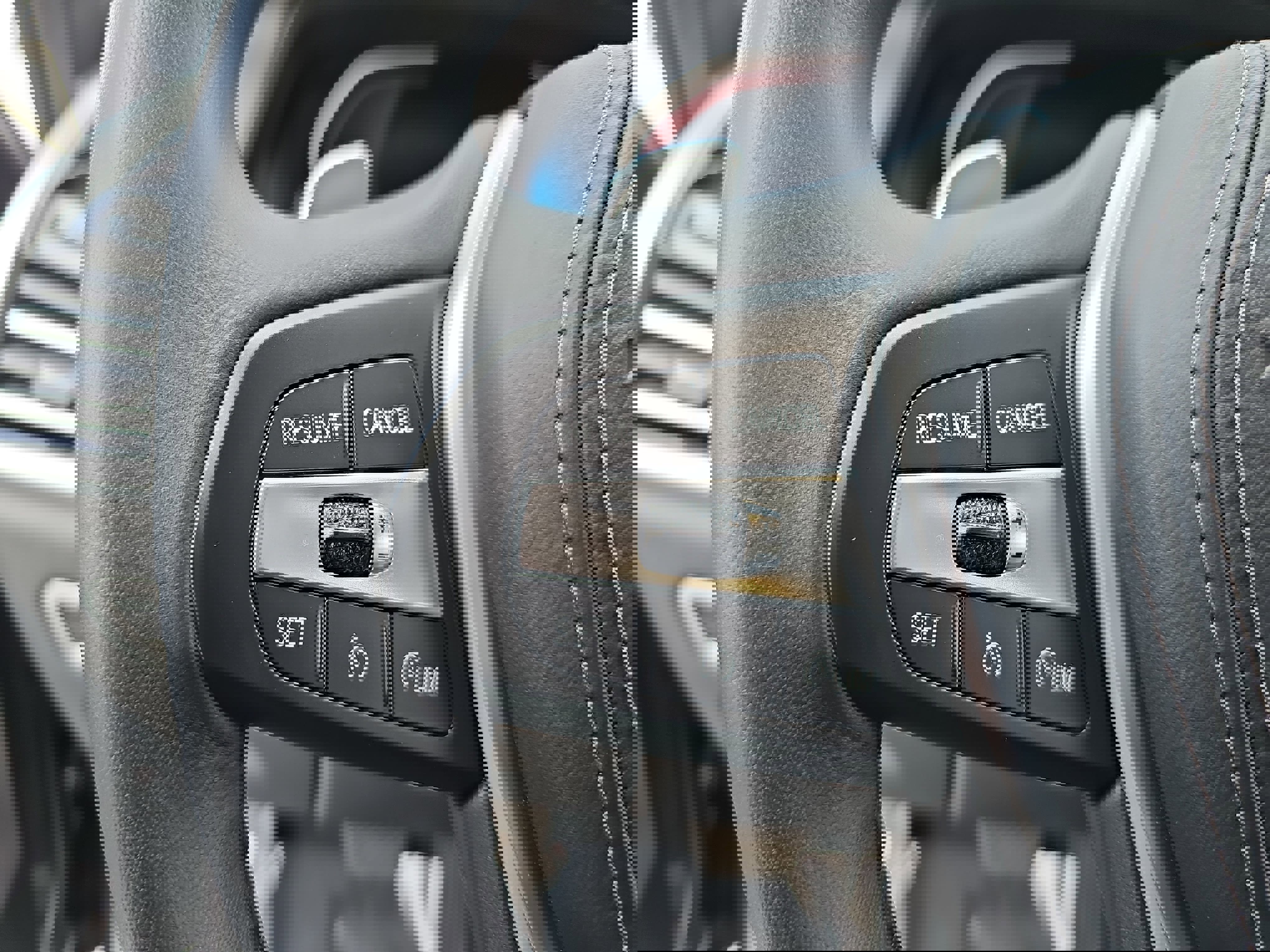 Used 2023 BMW X6 xDrive40i w/ Premium Package AWD/4WD image 17