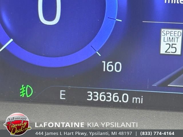 Used 2020 Ford Escape Titanium w/ Titanium Premium Package 2.0 AWD/4WD image 14