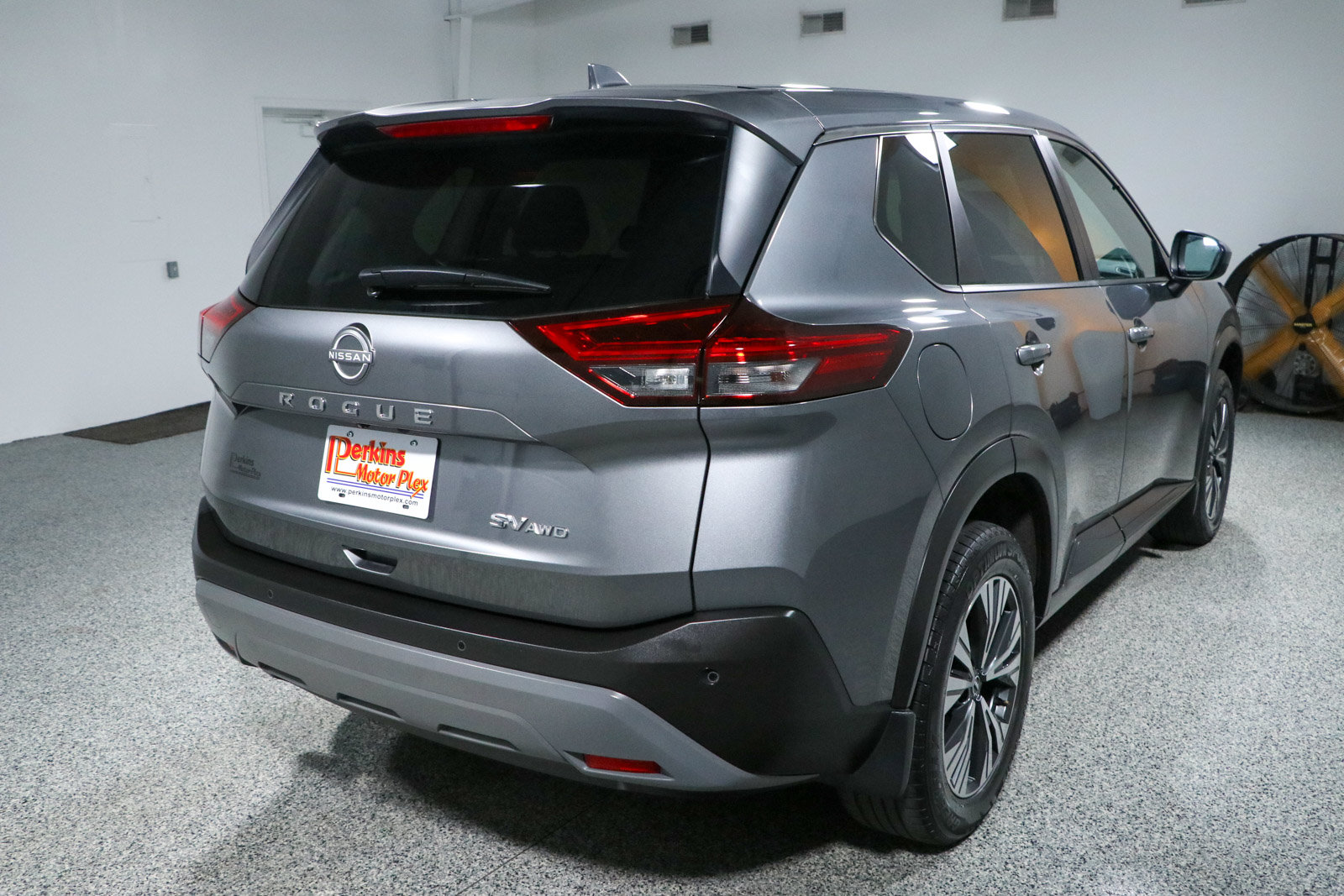 Used 2023 Nissan Rogue SV AWD/4WD image 7