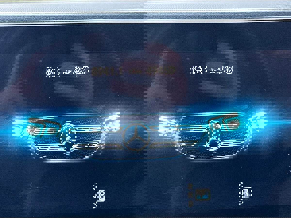 Used 2023 Mercedes-Benz GLS 450 4MATIC image 12