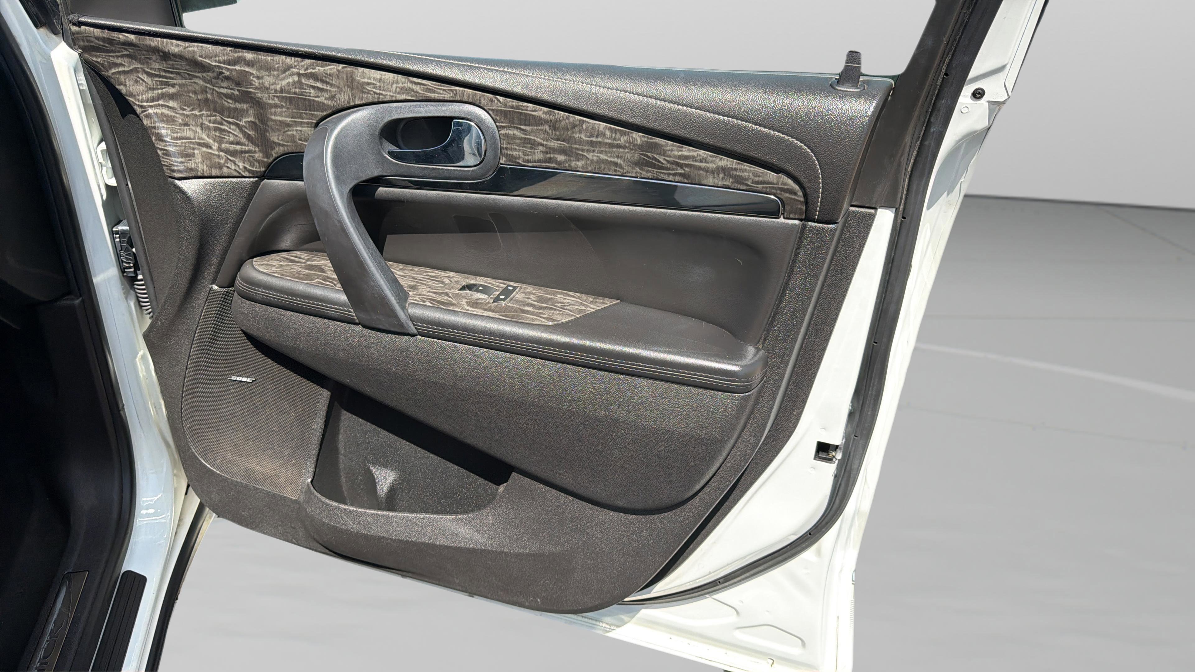 Used 2014 Buick Enclave Leather w/ Trailering Provision Package image 20