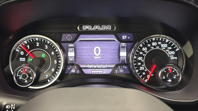 Used 2024 RAM 1500 Laramie AWD/4WD image 15
