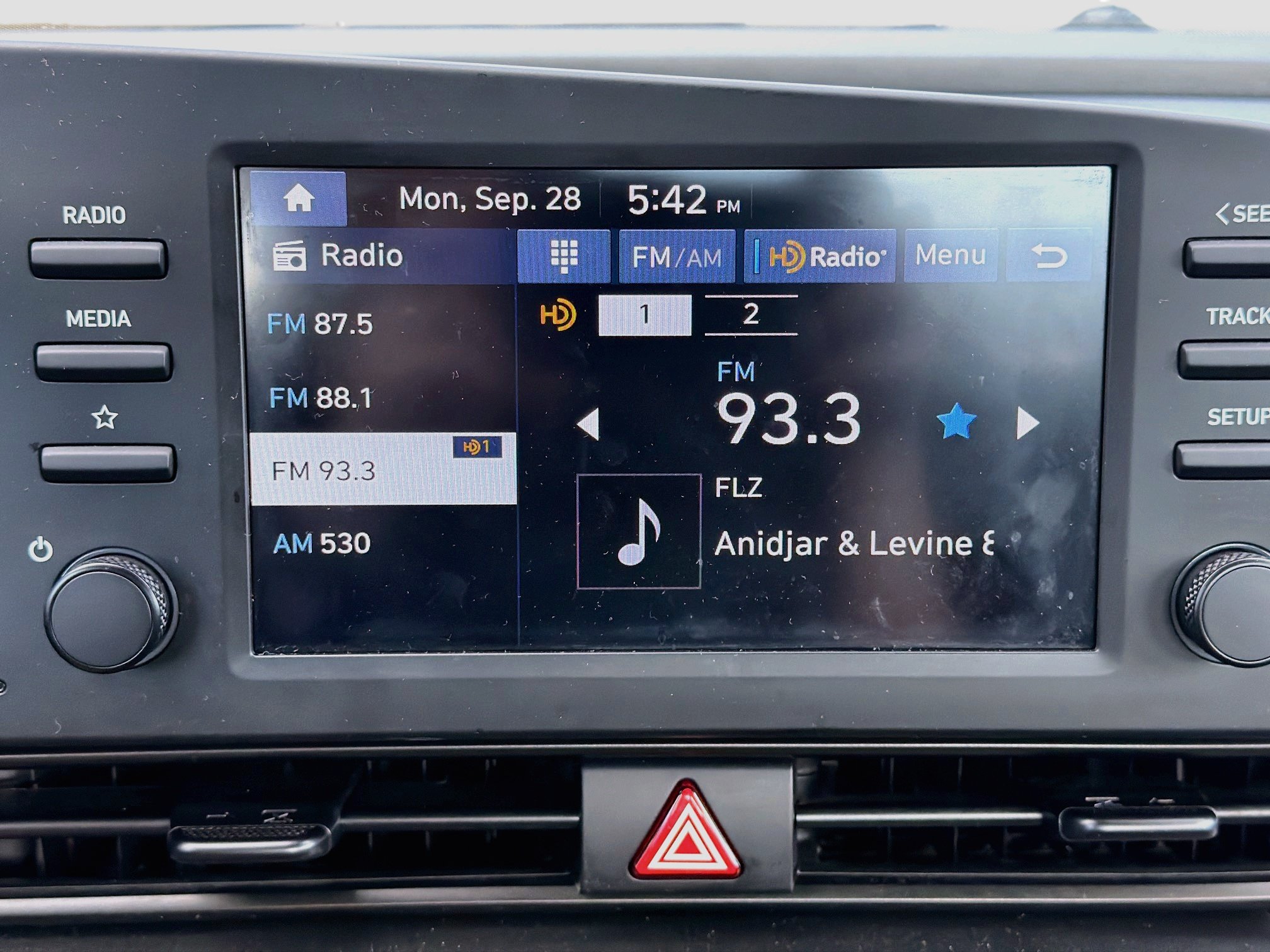 Used 2025 Hyundai Elantra Sport FWD image 28