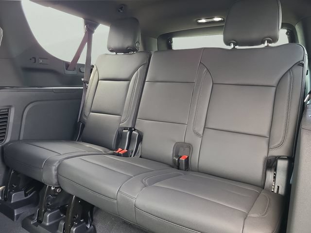New 2026 Chevrolet Suburban LT w/ Comfort Package RWD image 11