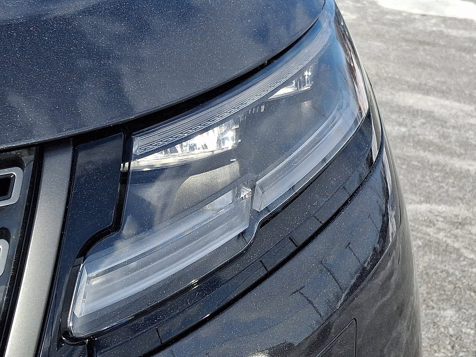 Used 2026 Land Rover Range Rover Velar Dynamic SE image 9