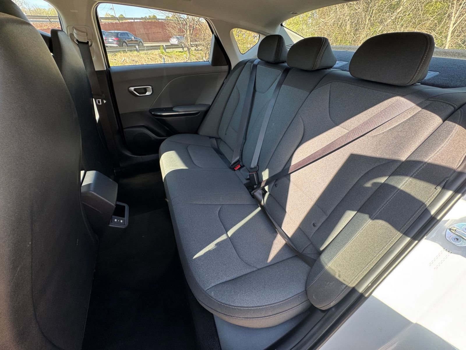 Used 2025 Kia K4 LXS FWD image 34