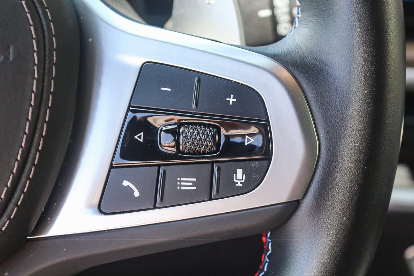 Used 2024 BMW X5 M60i w/ Executive Package AWD/4WD image 23