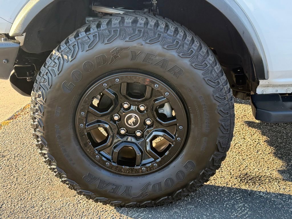 Used 2023 Ford Bronco Wildtrak image 13