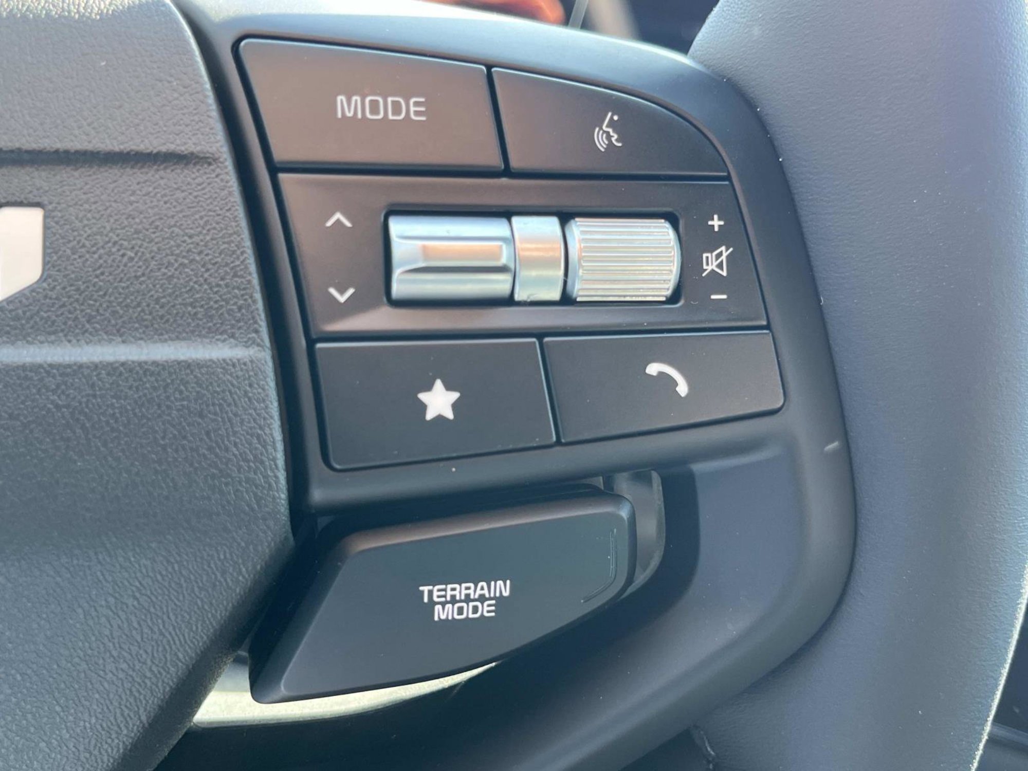 New 2026 Kia Sportage SX AWD/4WD image 28