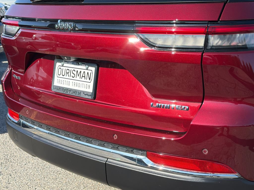 Used 2022 Jeep Grand Cherokee Limited AWD/4WD image 5