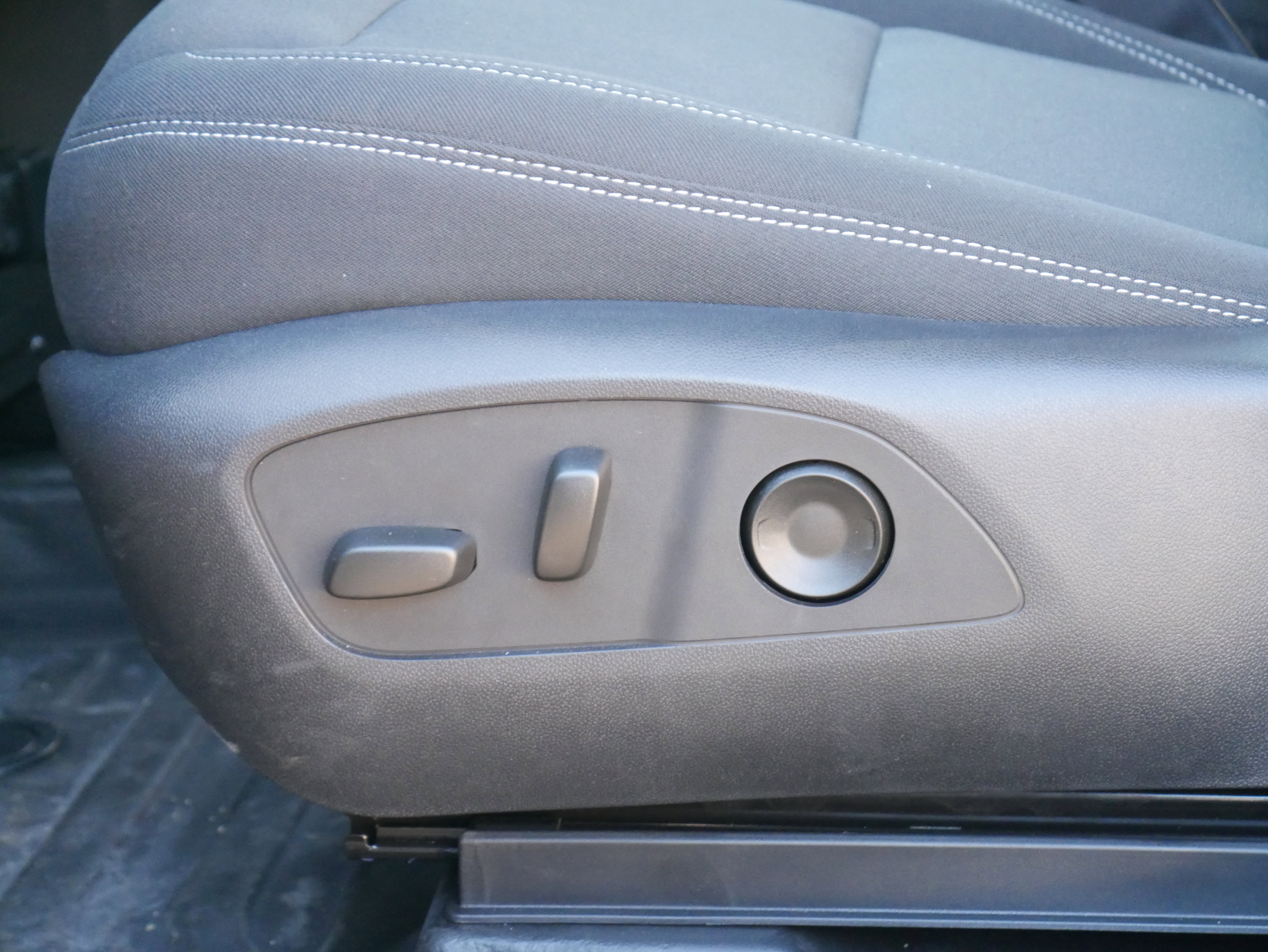 New 2025 Chevrolet Blazer EV AWD Police w/ Remote Keyless Entry Package image 14