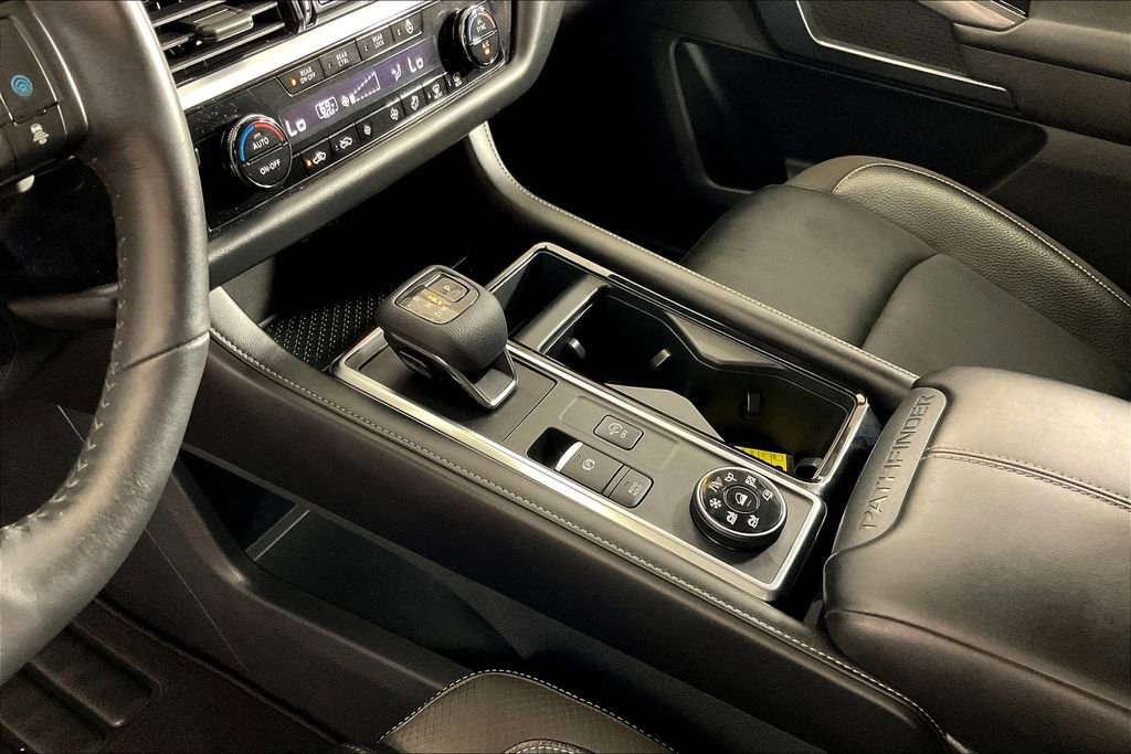 Used 2022 Nissan Pathfinder SL w/ Cargo Package image 19