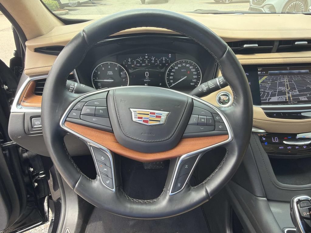 Used 2019 Cadillac XT5 Platinum AWD/4WD image 22