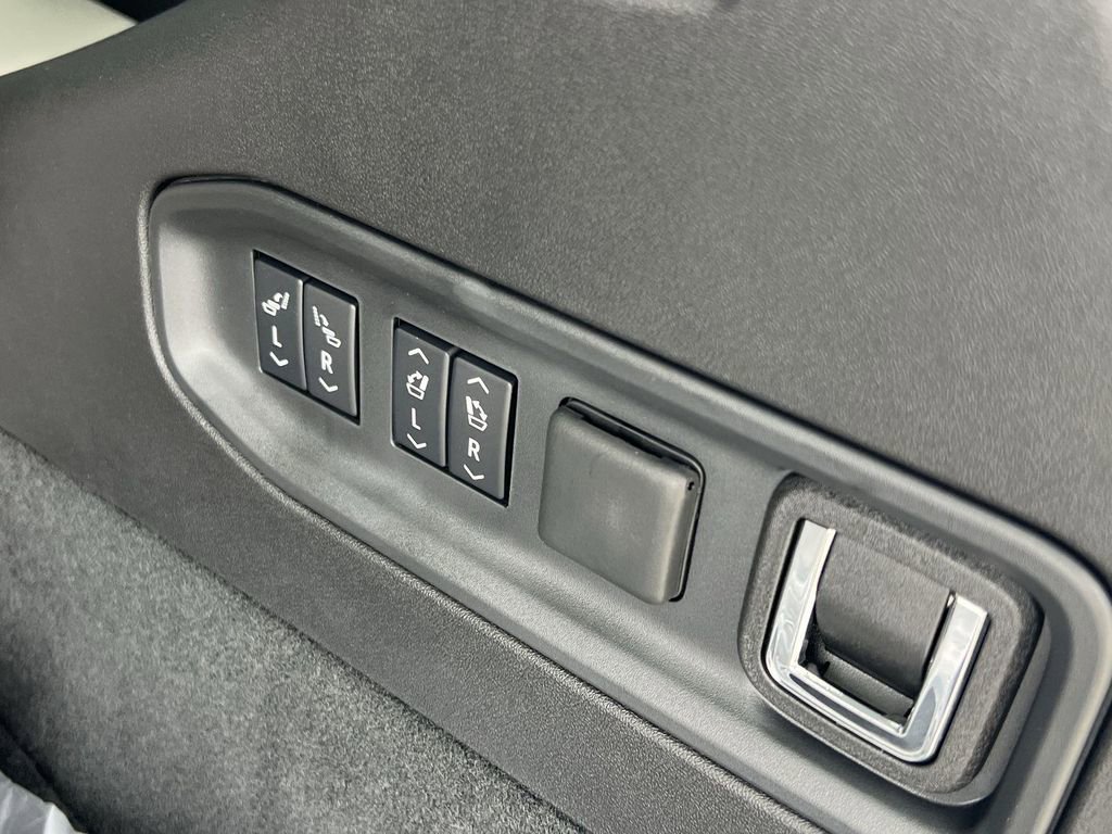 New 2026 Cadillac Vistiq Luxury image 34