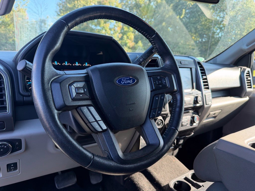 Used 2018 Ford F150 XLT w/ Equipment Group 302A Luxury AWD/4WD image 9