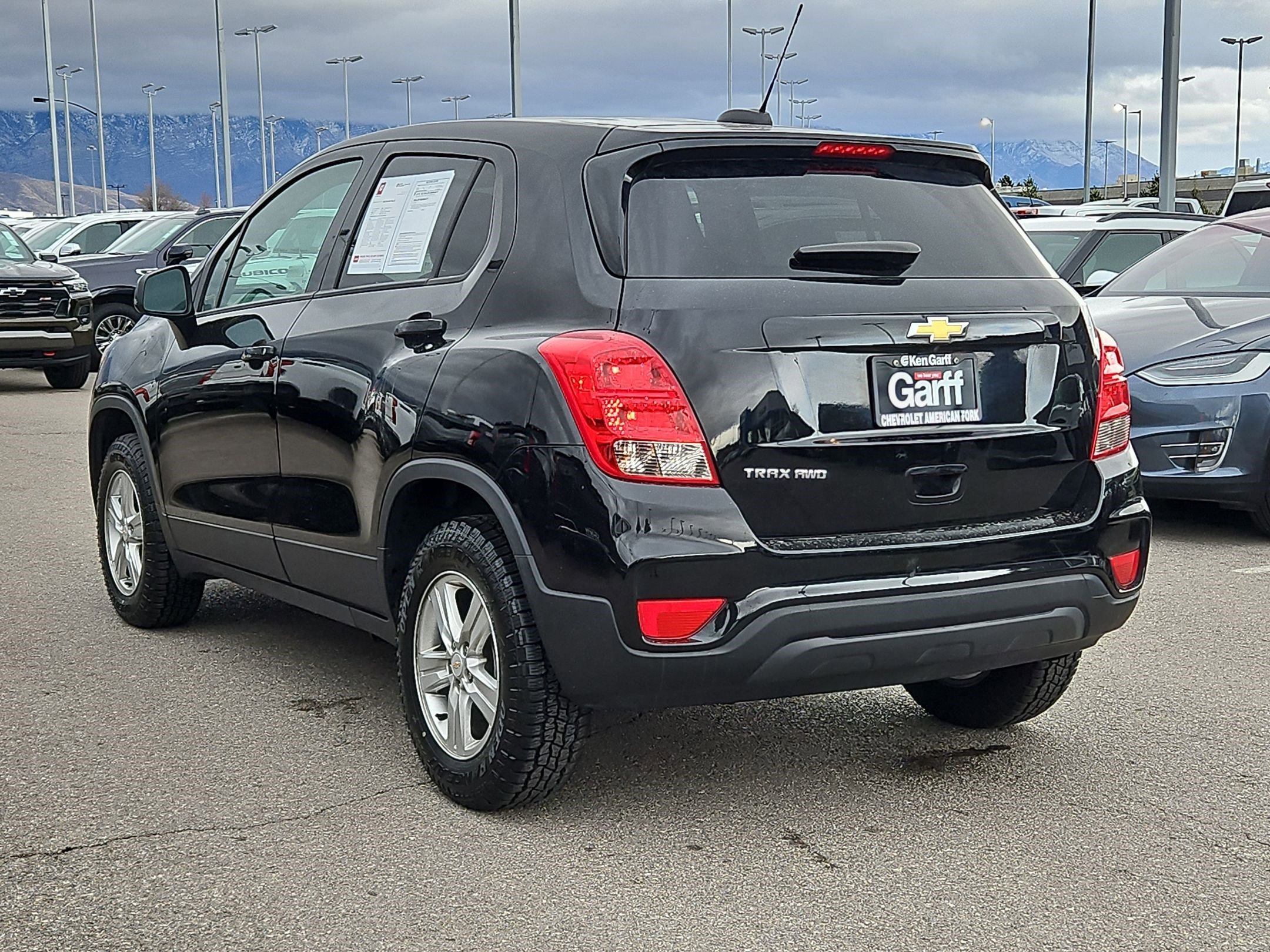 Used 2022 Chevrolet Trax LS w/ Tint and Cruise Package image 5