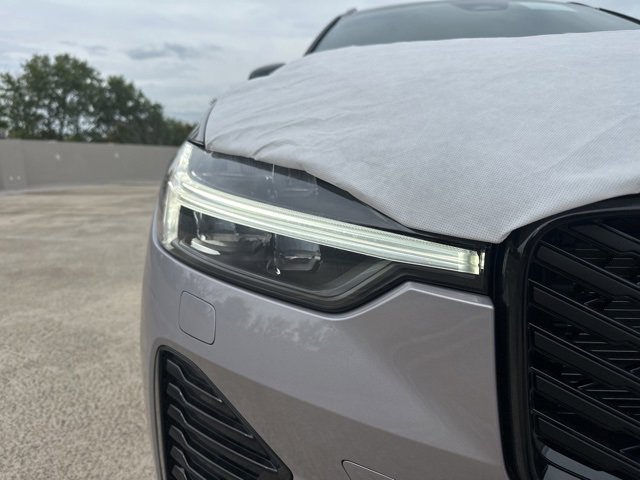 New 2026 Volvo XC60 B5 Plus w/ Climate Package image 10