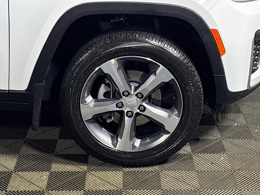 New 2026 Jeep Grand Cherokee Limited w/ Trailer Tow Package AWD/4WD image 23