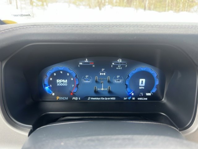 Used 2025 Ford Bronco Outer Banks image 16