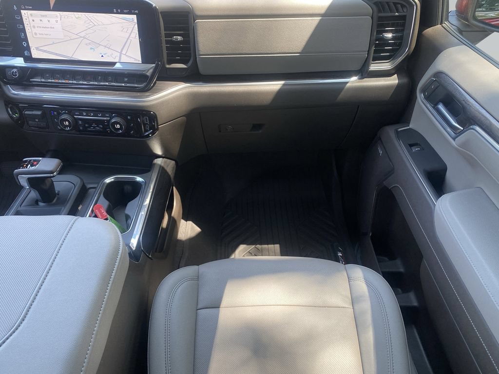 Used 2026 Chevrolet Silverado 1500 LTZ AWD/4WD image 16