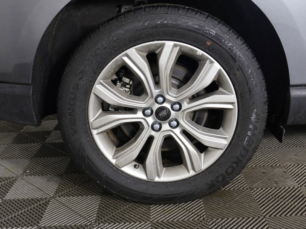 Used 2024 Ford Edge Titanium image 20