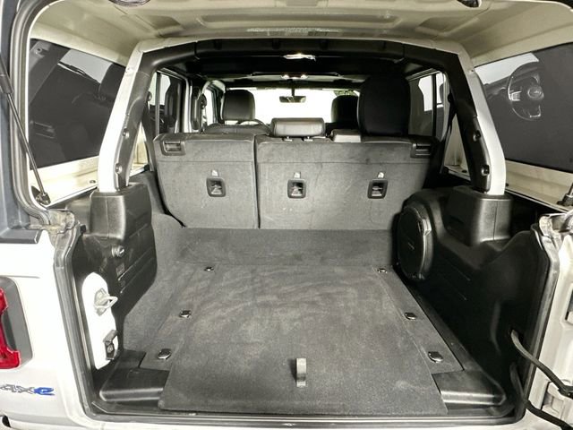 Used 2023 Jeep Wrangler Unlimited Sahara w/ Cold Weather Group image 33