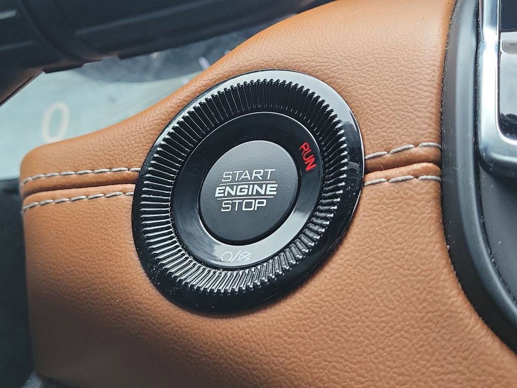 Used 2024 Jeep Compass Limited AWD/4WD image 30